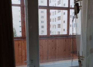 Сдам в аренду 2-ком. квартиру, 64 м2, Казань, улица Юлиуса Фучика