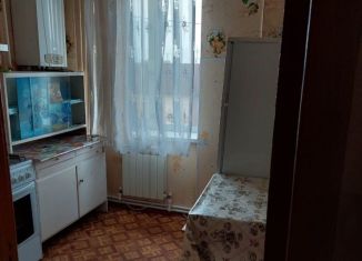 Сдам в аренду двухкомнатную квартиру, 46 м2, Крымск, Революционная улица, 103