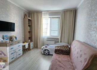 Продажа 2-ком. квартиры, 50 м2, Оренбург, Ленинский район, улица Чкалова, 34