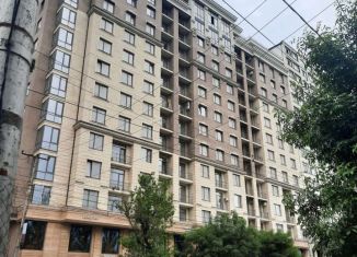 Продам 3-комнатную квартиру, 118 м2, Дагестан, проспект Петра I, 85