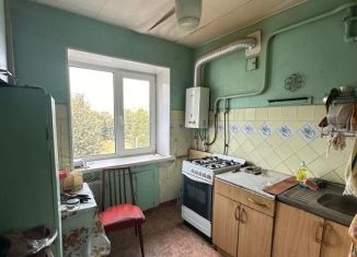 Продается трехкомнатная квартира, 55.5 м2, Новомосковск, улица Садовского, 37