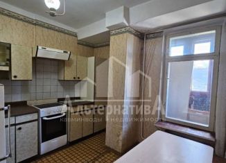 Сдача в аренду 2-ком. квартиры, 52 м2, Кисловодск, улица Чайковского, 30