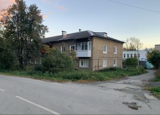 Продажа 3-ком. квартиры, 57 м2, Ревда, улица Азина, 57