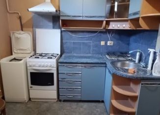 Продаю 1-ком. квартиру, 50 м2, Таганрог, улица Сызранова, 24