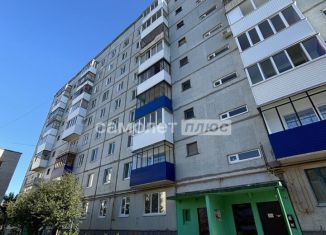 2-ком. квартира на продажу, 50 м2, Октябрьский, 24-й микрорайон, 10