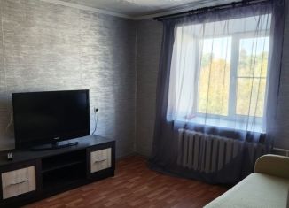 Сдается 1-ком. квартира, 35 м2, Кондрово, улица Пушкина, 78