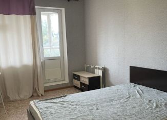 Сдам 3-ком. квартиру, 85 м2, Казань, проспект Универсиады, 12