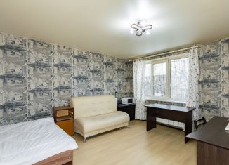 Продам 3-ком. квартиру, 58 м2, Екатеринбург, улица Крауля, 57, метро Геологическая