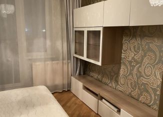 2-ком. квартира в аренду, 53 м2, Санкт-Петербург, проспект Королёва, 30к1, метро Комендантский проспект