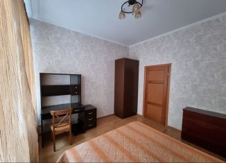 Сдается 2-ком. квартира, 69 м2, Санкт-Петербург, Гангутская улица, 16