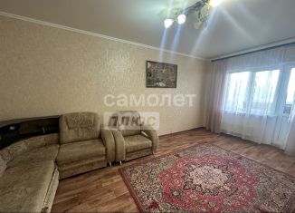 Продам 2-комнатную квартиру, 60.2 м2, Астрахань, улица Куликова, 15