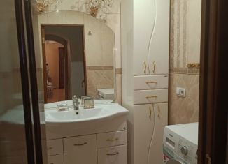 Сдаю в аренду квартиру студию, 43 м2, Пермь, улица Карпинского, 109А