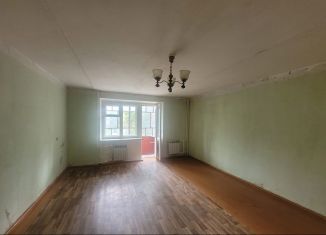 Продается 3-комнатная квартира, 80 м2, Верхняя Салда, улица Воронова, 8