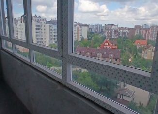 Продаю 1-комнатную квартиру, 43 м2, Калининград, улица Старшины Дадаева, 71