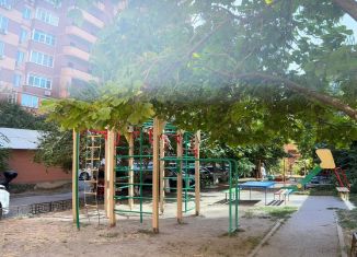 Продам 4-ком. квартиру, 120 м2, Ростов-на-Дону, переулок Семашко, 71