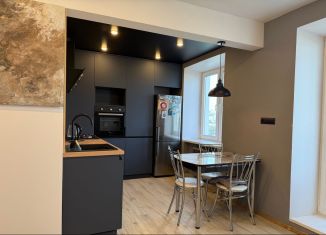 Продажа двухкомнатной квартиры, 45 м2, Дзержинск, улица Ватутина, 5