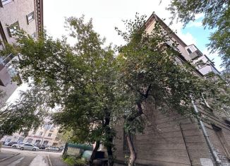 Продается 3-комнатная квартира, 85 м2, Челябинск, Каслинская улица, 23