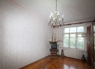 Продаю 2-ком. квартиру, 56.1 м2, Североморск, улица Сафонова, 20