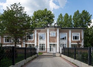 Продам дом, 660 м2, деревня Семенково