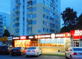 Сдаю в аренду 1-комнатную квартиру, 33 м2, Уфа, Революционная улица, 30