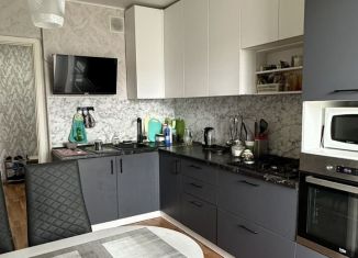 Продается 2-ком. квартира, 57 м2, Набережные Челны, Профсоюзная улица, 41