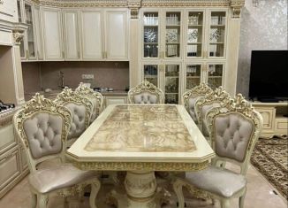 Продам 2-ком. квартиру, 70 м2, Избербаш, улица Г. Брода, 2