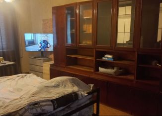 Сдам 3-ком. квартиру, 60 м2, Саратов, Южная улица, 42, Заводской район