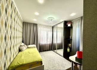 Продажа трехкомнатной квартиры, 69.4 м2, Барнаул, улица Антона Петрова, 247