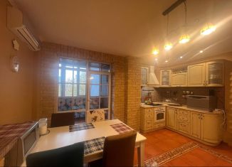 Продам 2-комнатную квартиру, 70 м2, Ростов-на-Дону, Лермонтовская улица, 89А