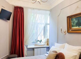 Сдается в аренду квартира студия, 15 м2, Санкт-Петербург, 8-я Советская улица