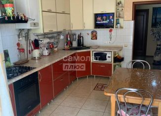 4-комнатная квартира на продажу, 115 м2, Геленджик, улица Тургенева, 40