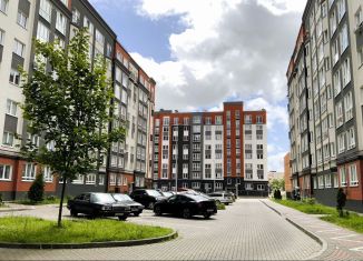 Продается 3-комнатная квартира, 87.1 м2, Калининград