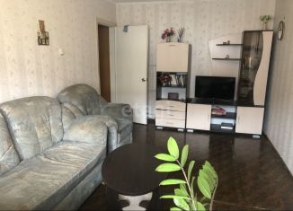 Двухкомнатная квартира в аренду, 45 м2, Новосибирск, улица Макаренко, 12, метро Заельцовская