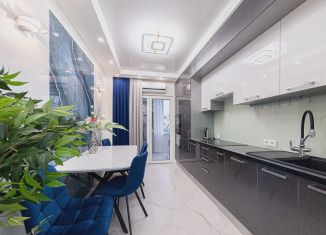 Продам 3-комнатную квартиру, 67 м2, Сочи, улица Горького, 43, микрорайон Центральный