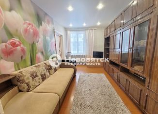 Продаю 3-комнатную квартиру, 58 м2, Киров, улица Ленина, 4