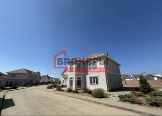 Продаю дом, 200 м2, поселок городского типа Заозерное, Космическая улица, 43А