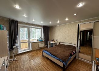 Продам 2-ком. квартиру, 50.3 м2, Абакан, улица Крылова, 73