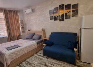 Сдается в аренду квартира студия, 28 м2, Сочи, улица Ленина, 290/6