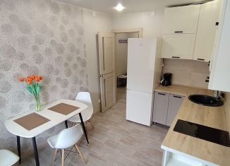 Сдам в аренду 1-комнатную квартиру, 35 м2, Вологда, улица Ломоносова, 1к1