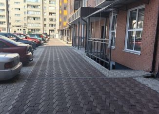 3-ком. квартира на продажу, 70 м2, Абакан, улица Стофато, 16А