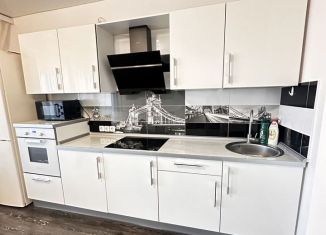 Сдается 1-ком. квартира, 45 м2, Калуга, Комфортная улица, 3