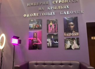 Сдаю помещение свободного назначения, 17 м2, Краснодар, Красная улица, 65