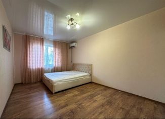 Продам однокомнатную квартиру, 36 м2, Краснодар, улица Селезнёва, 4/5, микрорайон Черемушки