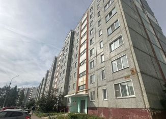 Продаю 3-ком. квартиру, 62.9 м2, Киров, проспект Строителей, 50