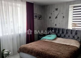 Продается 1-ком. квартира, 31.8 м2, Бор, Западная улица, 17