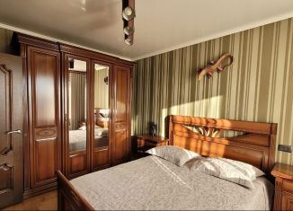 Продаю трехкомнатную квартиру, 59.4 м2, Курск, проспект Дружбы, 7