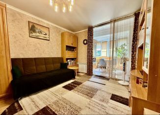 Продается 2-комнатная квартира, 43 м2, Сочи, микрорайон КСМ, улица Труда, 3