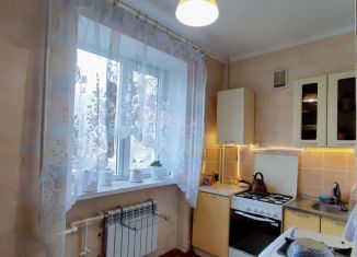 Сдаю в аренду 1-ком. квартиру, 36 м2, Таганрог, Котлостроительная улица, 9-1