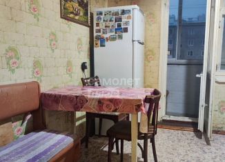 Продаю двухкомнатную квартиру, 51.6 м2, Киров, улица Мира, 3А