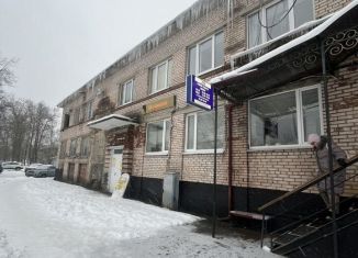 Продажа помещения свободного назначения, 45 м2, Кингисепп, Большая Советская улица, 7